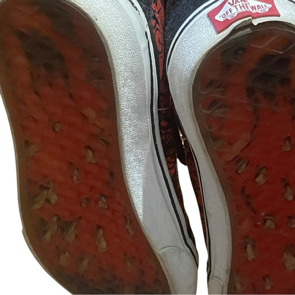 Stranger Things X Vans Sk8-Hi Reissue Friends Don’t Lie Women Sneakers Sz 6.5 - Picture 10 of 11